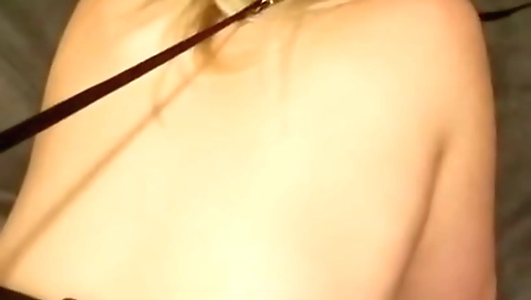 Myouthful blondie with a sexy body