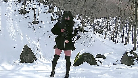 Milf and sexy asian milf likes to take ao hand