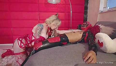 Big booty cum on my asso